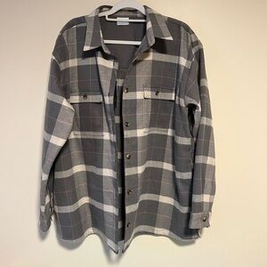 Columbia Gray and White Plaid Button-Up Shirt Jacket